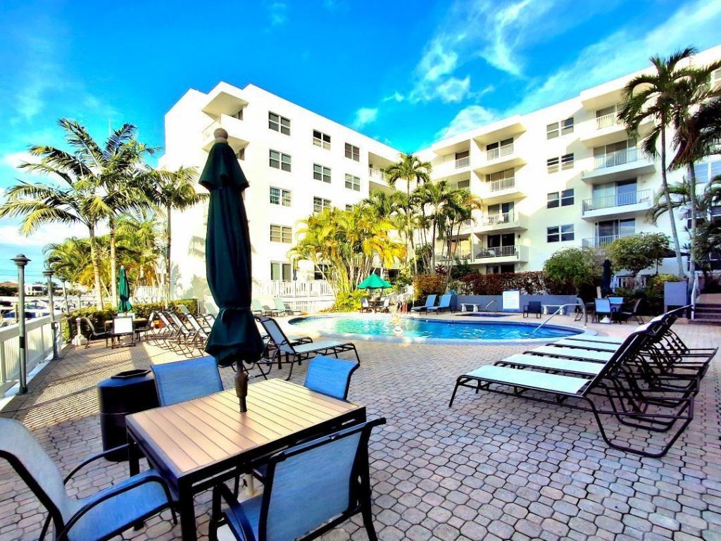 1421 S Ocean Boulevard, Unit 301, Pompano Beach, FL 33062 Photo