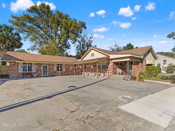 34 N COLLEGE Street, Macclenny, FL 32063