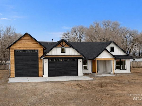 5540 SE Greenwood Ave, Mountain Home, ID 83647