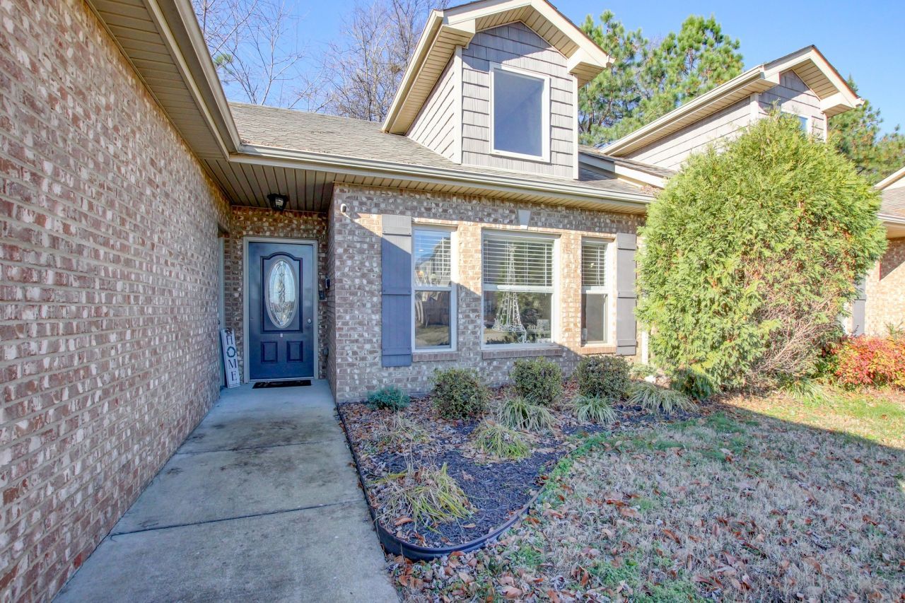 455 Needmore Rd, Unit 2, Clarksville, TN 37040 Main Photo