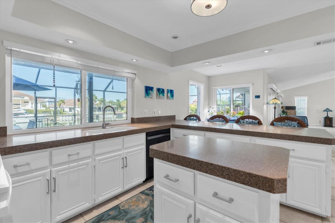 4961 61st Avenue S, Saint Petersburg, FL 33715 Photo