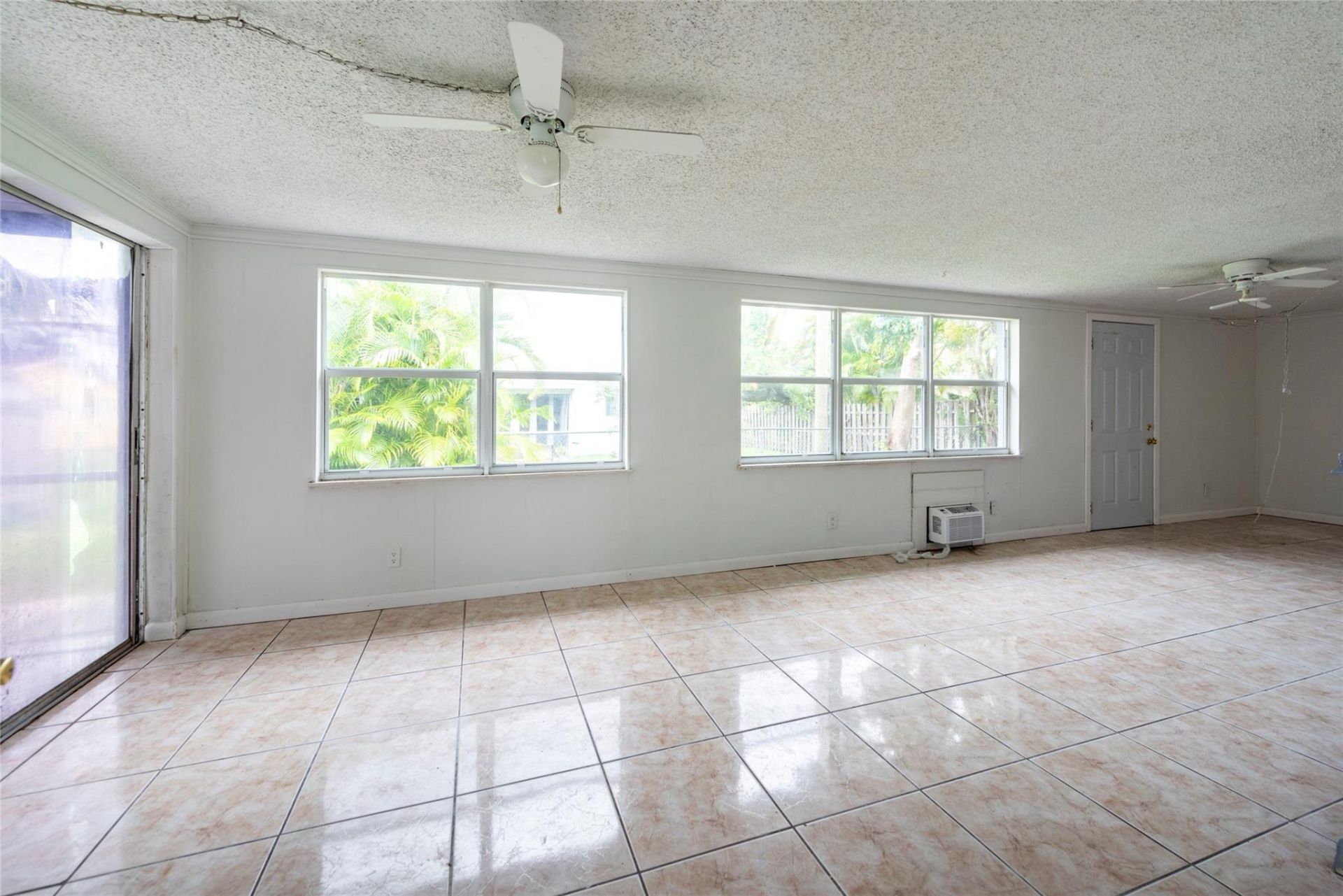 6425 Royal Palm Boulevard, Margate, FL 33063 Photo