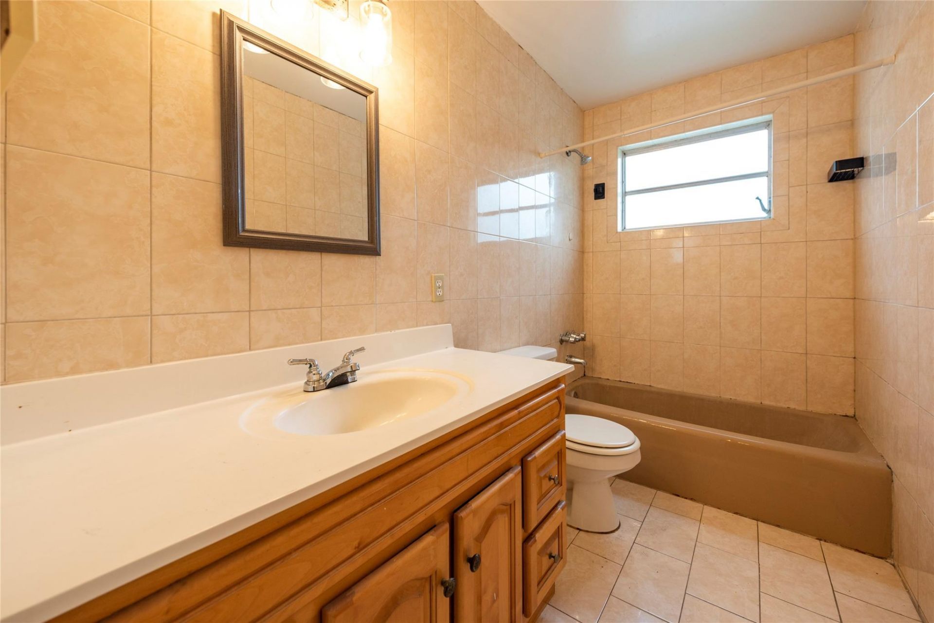 6425 Royal Palm Boulevard, Margate, FL 33063 Photo