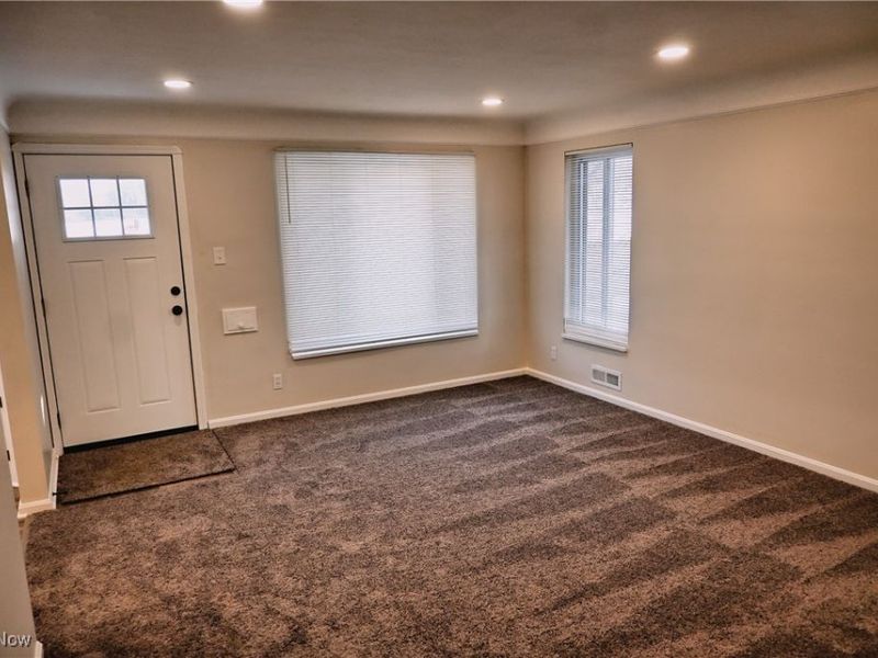 6302 W 54th Street, Parma, OH 44129 Photo 12