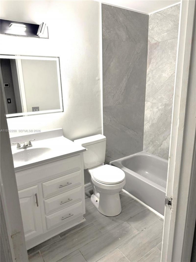 1822 SE Oxmoor Ct, Port Saint Lucie, FL 34952 Photo