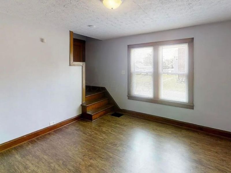 1315 E 18th Avenue, Columbus, OH 43211 Photo 3