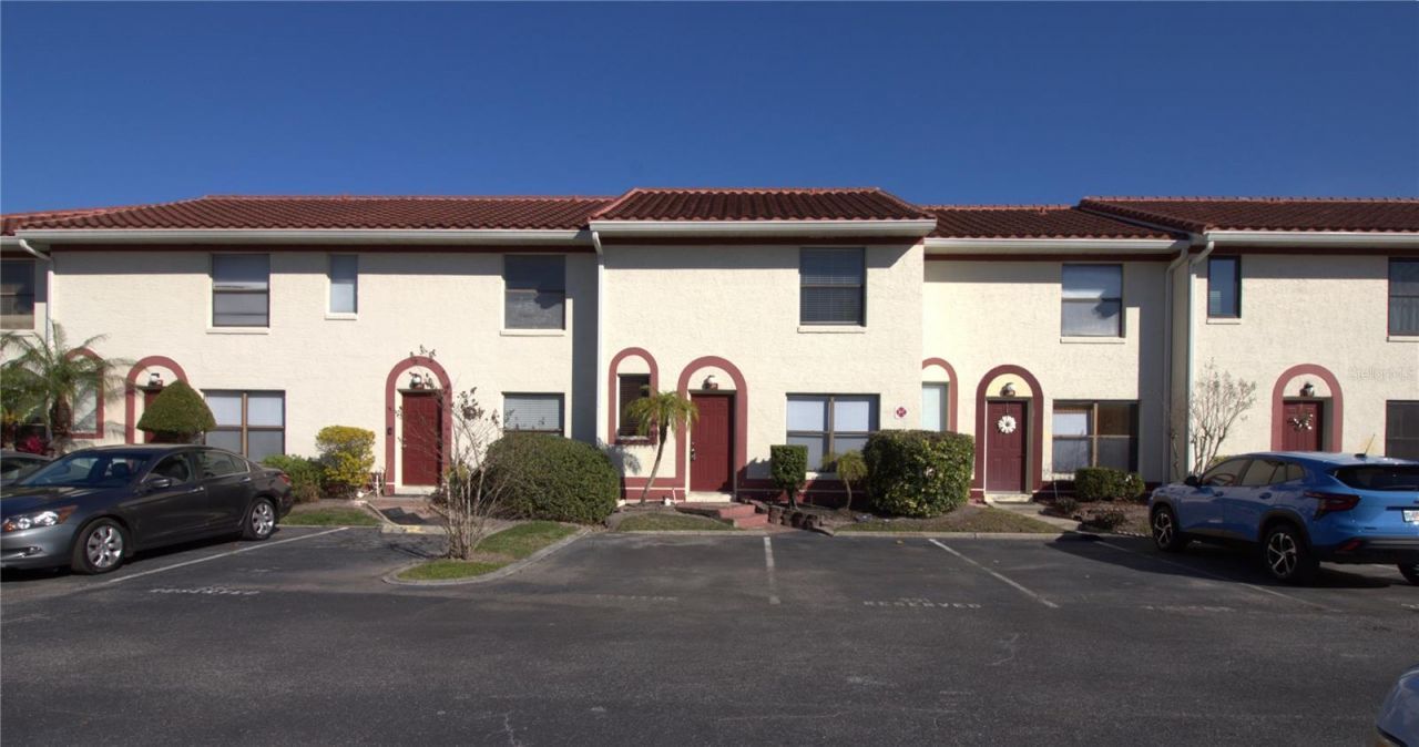 1737 Shady Ridge Court, Unit 231, Orlando, FL 32807 Main Photo