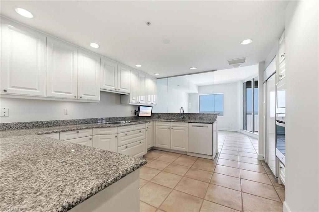 8665 Bay Colony Dr, Unit PH 2003, Naples, FL 34108 Photo
