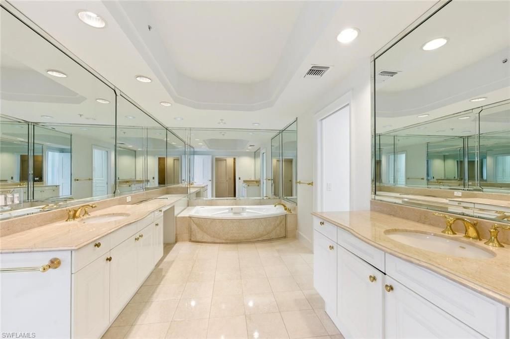 8665 Bay Colony Dr, Unit PH 2003, Naples, FL 34108 Photo