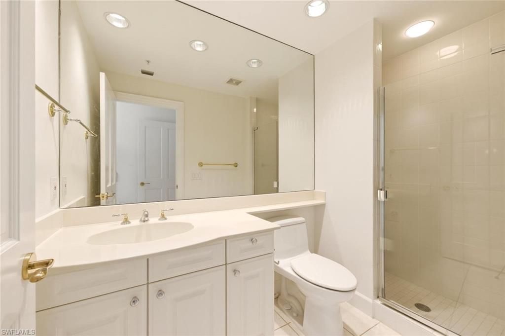8665 Bay Colony Dr, Unit PH 2003, Naples, FL 34108 Photo