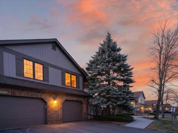 13458 S Westview Drive, Unit V4, Palos Heights, IL 60463