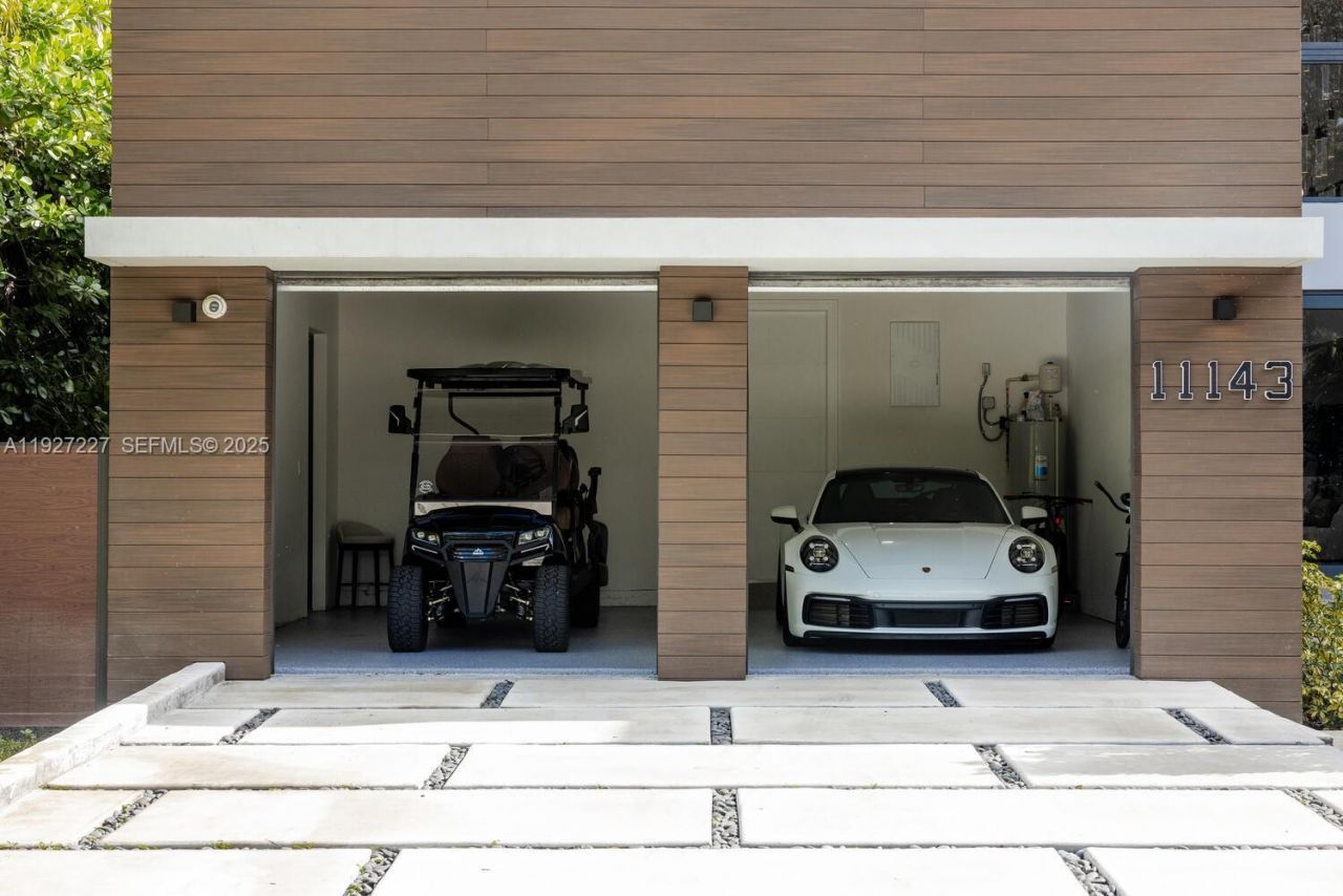 11143 NE 8th Ave, Biscayne Park, FL 33161 Photo