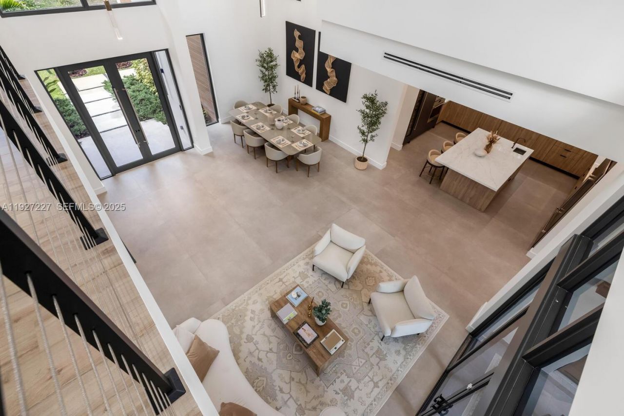 11143 NE 8th Ave, Biscayne Park, FL 33161 Photo