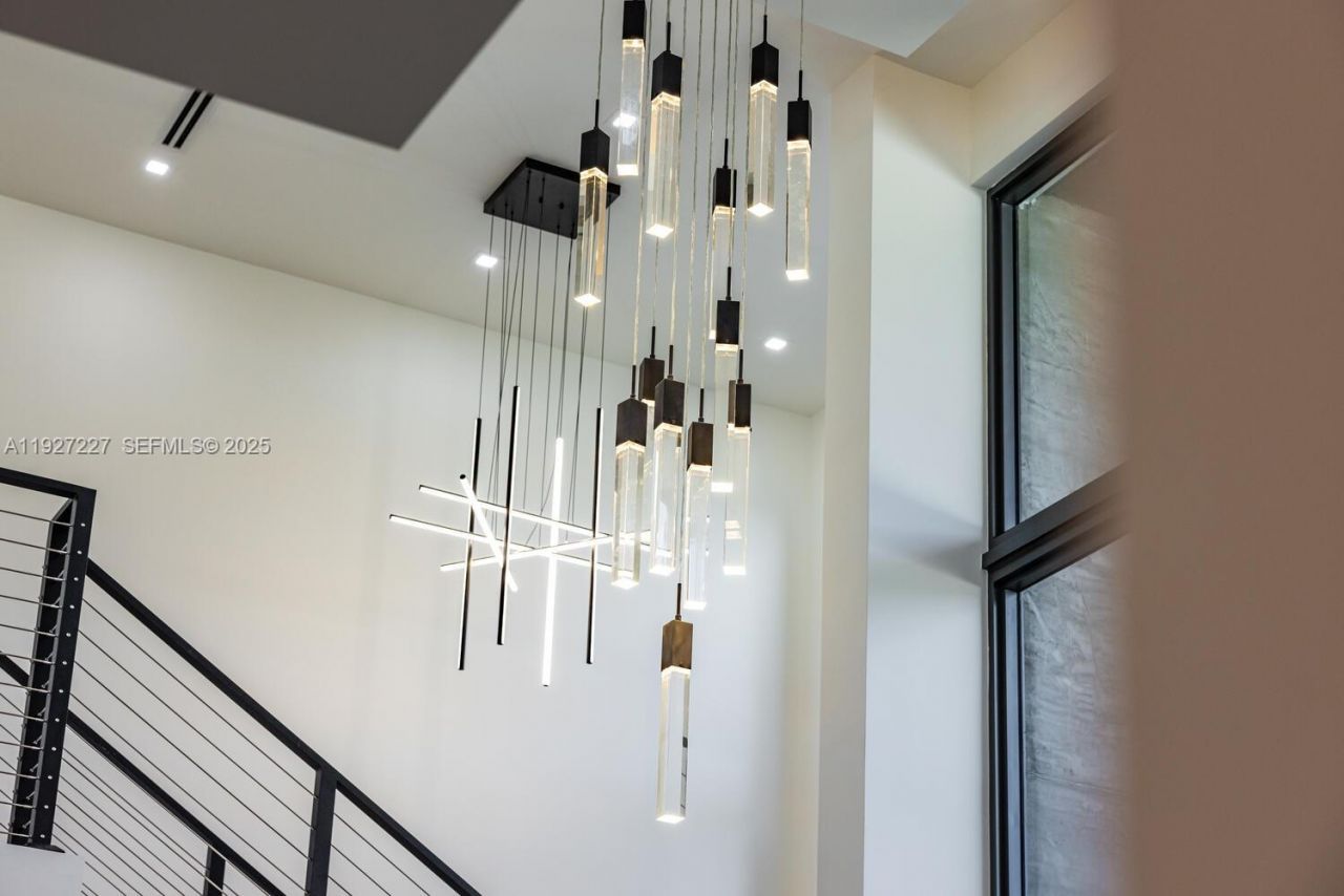 11143 NE 8th Ave, Biscayne Park, FL 33161 Photo