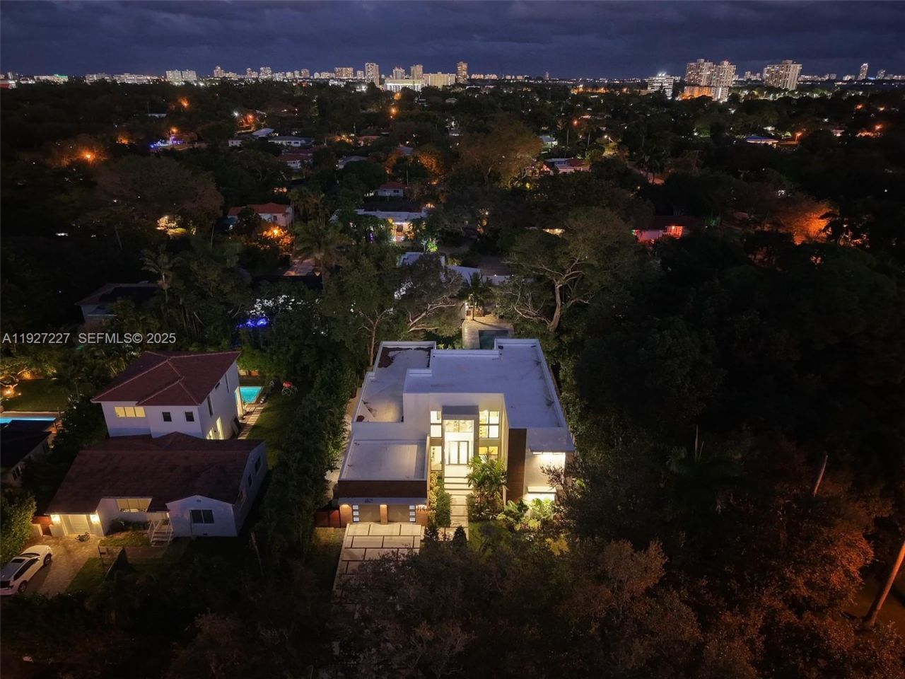 11143 NE 8th Ave, Biscayne Park, FL 33161 Photo