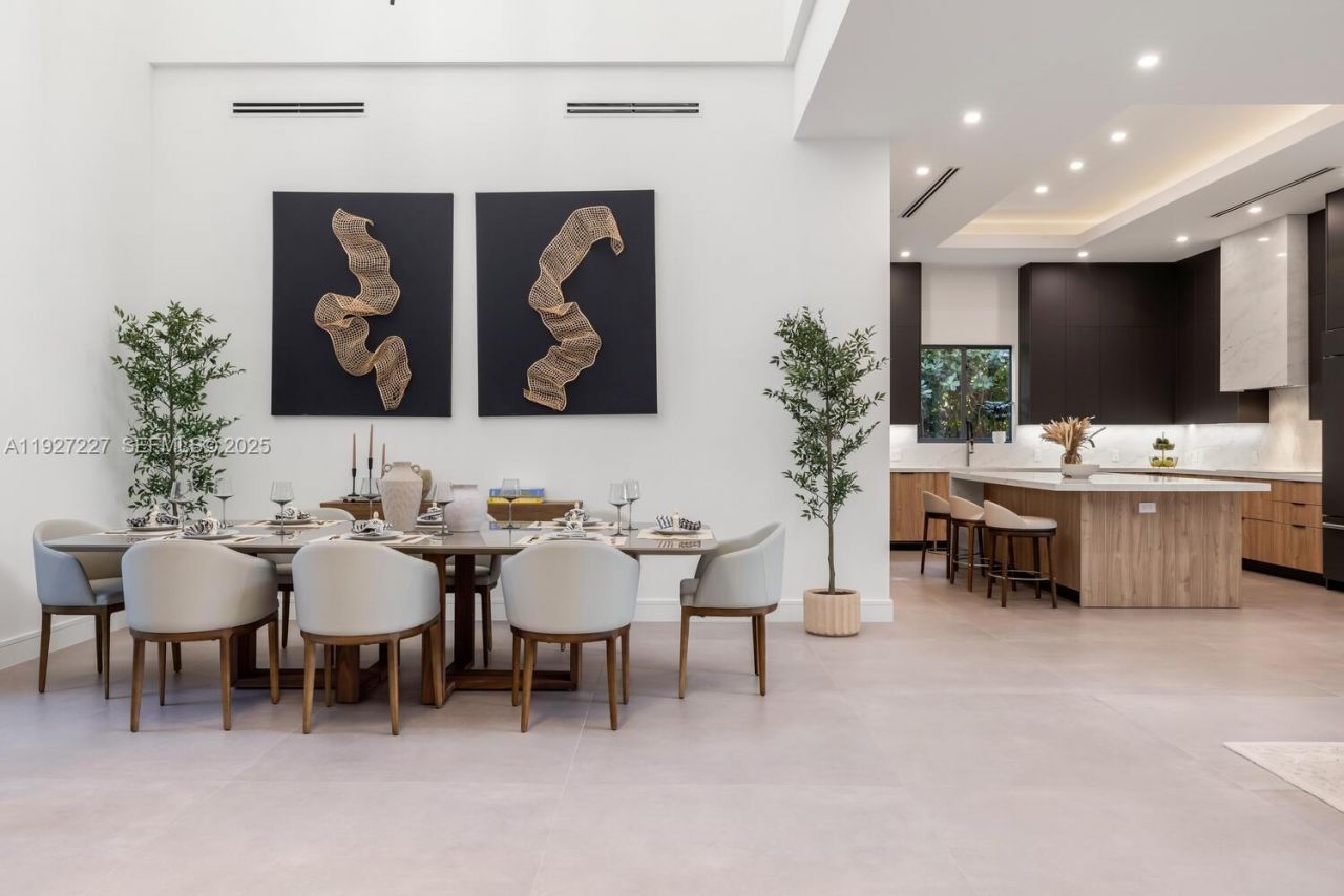 11143 NE 8th Ave, Biscayne Park, FL 33161 Photo