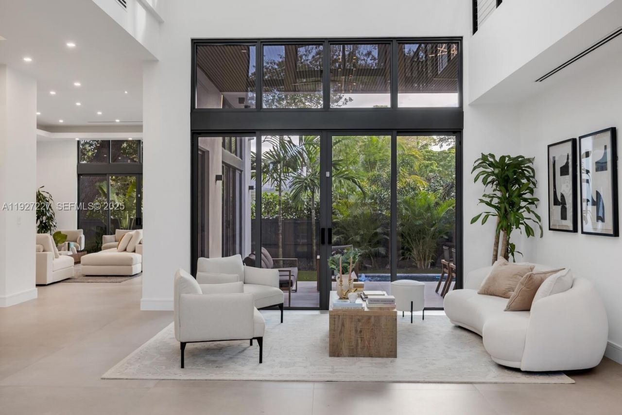 11143 NE 8th Ave, Biscayne Park, FL 33161 Photo