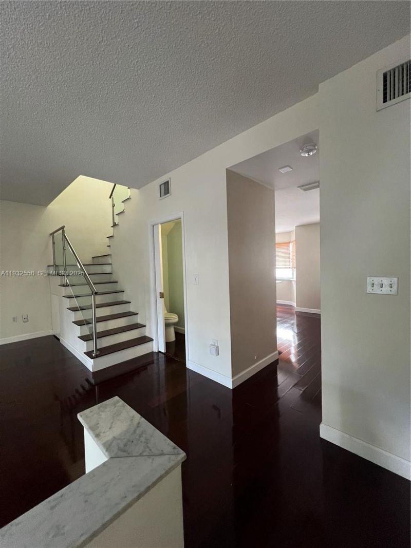 261 Navarre Ave, Unit A-4, Coral Gables, FL 33134 Photo