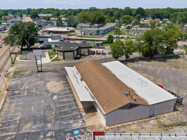 2802 LAMAR AVE, Memphis, TN 38114