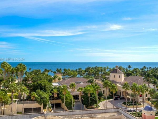 781 Crandon Blvd, Unit 801, Key Biscayne, FL 33149