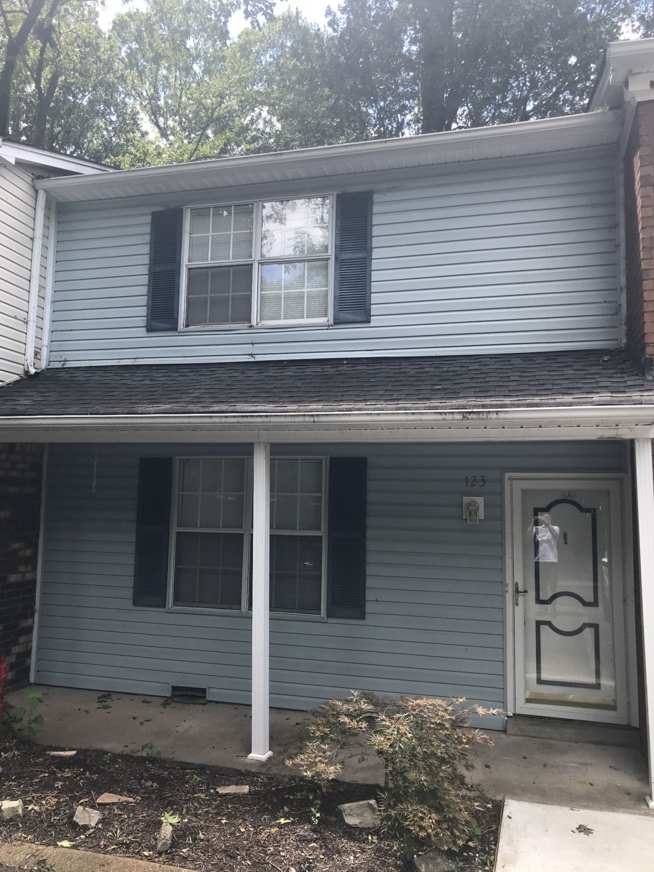 123 Five Oaks Dr, Nashville, TN 37217 Main Photo