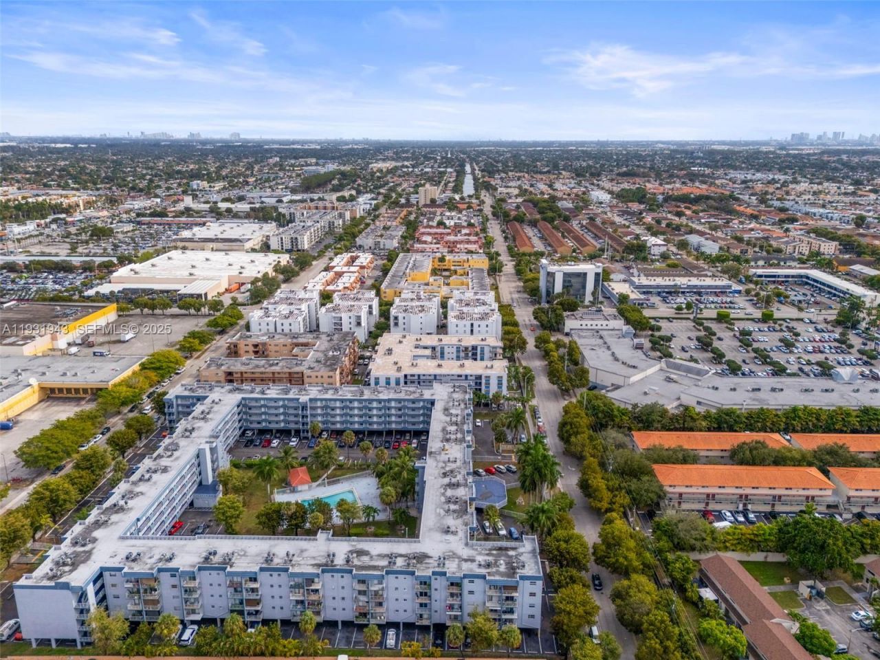 1655 W 44th Pl, Unit 448, Hialeah, FL 33012 Photo