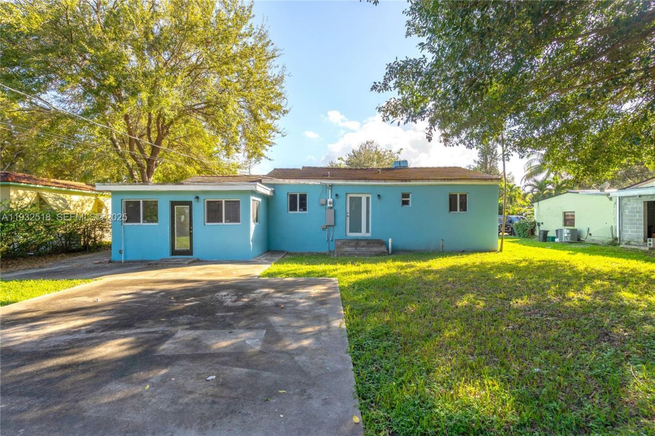 9402 NW 2nd Pl, Miami Shores, FL 33150 Photo