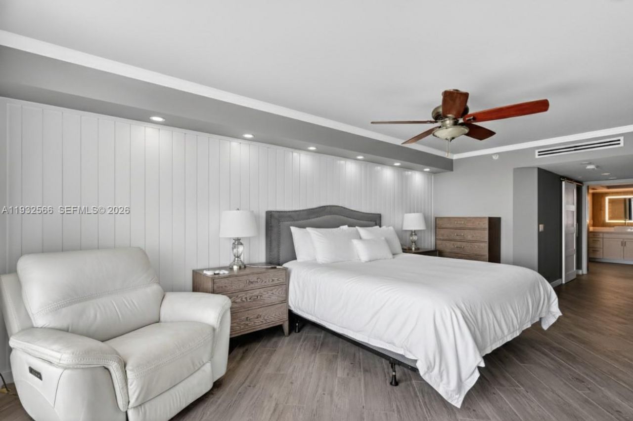 16711 Collins Ave, Unit 808, Sunny Isles Beach, FL 33160 Photo