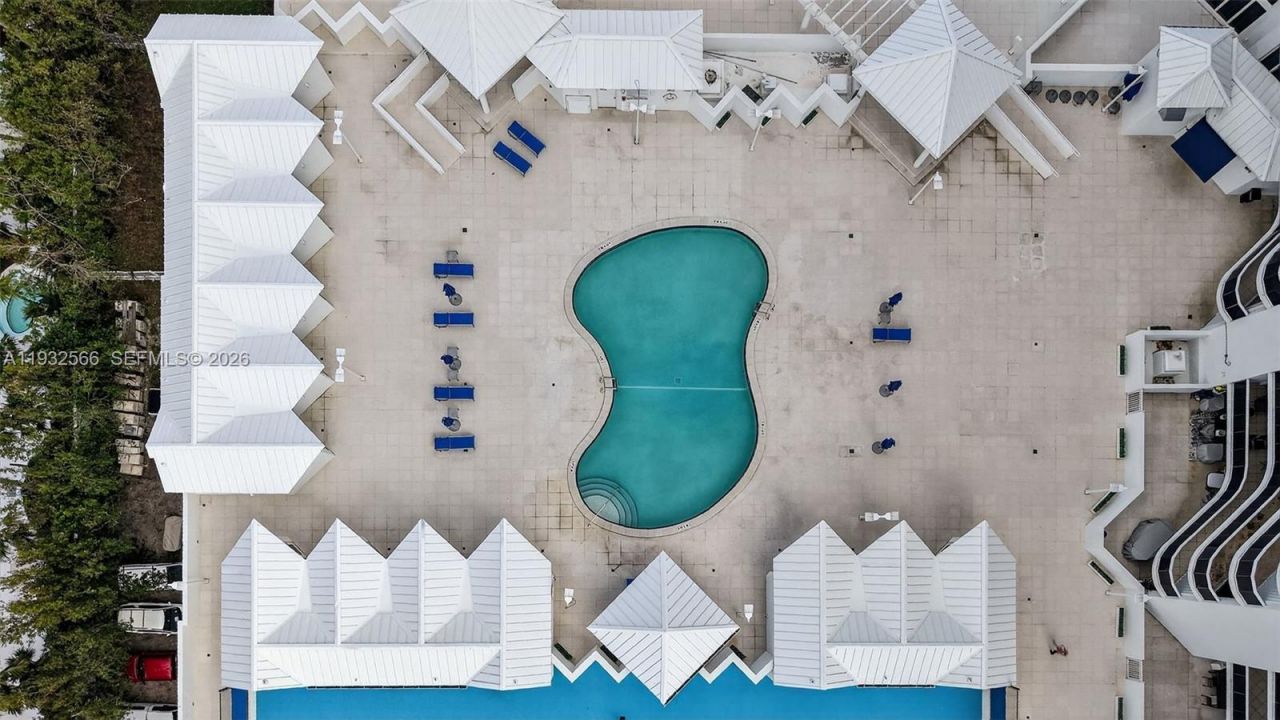 16711 Collins Ave, Unit 808, Sunny Isles Beach, FL 33160 Photo