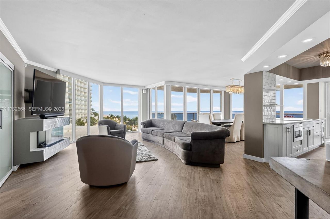 16711 Collins Ave, Unit 808, Sunny Isles Beach, FL 33160 Photo