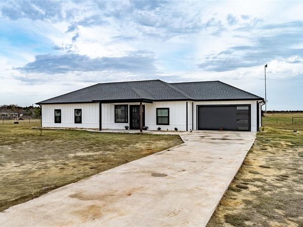 1706 County Road 35400, Sumner, TX 75486