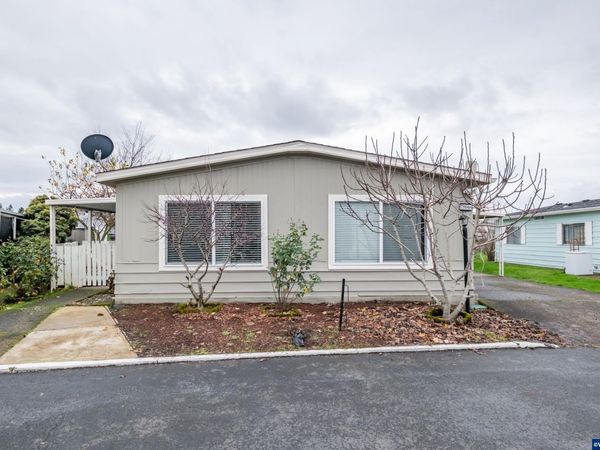 17640 SW Declaration Wy, Beaverton, OR 97006