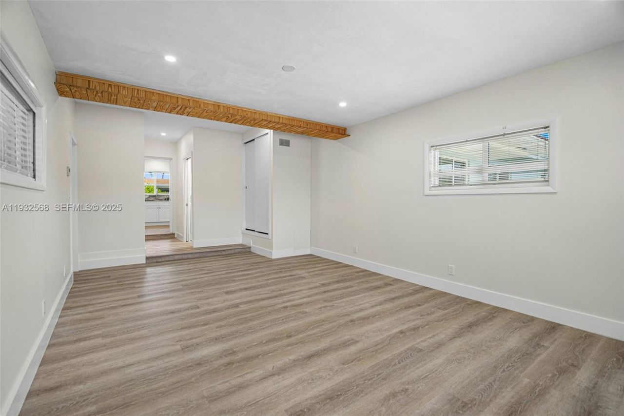 251 SE 7th St, Pompano Beach, FL 33060 Photo