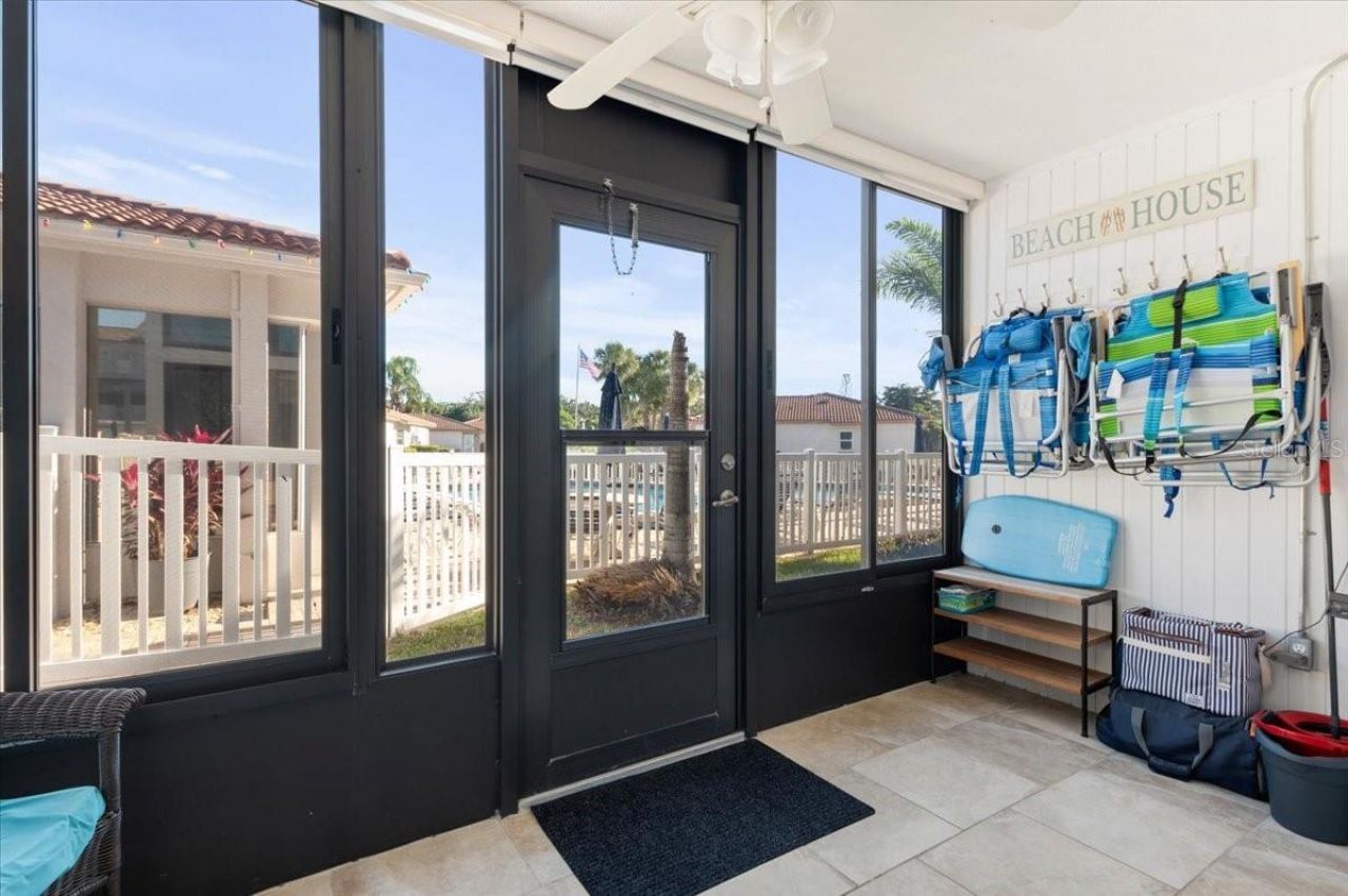 110 Vista Hermosa Circle, Unit 106B, Sarasota, FL 34242 Photo