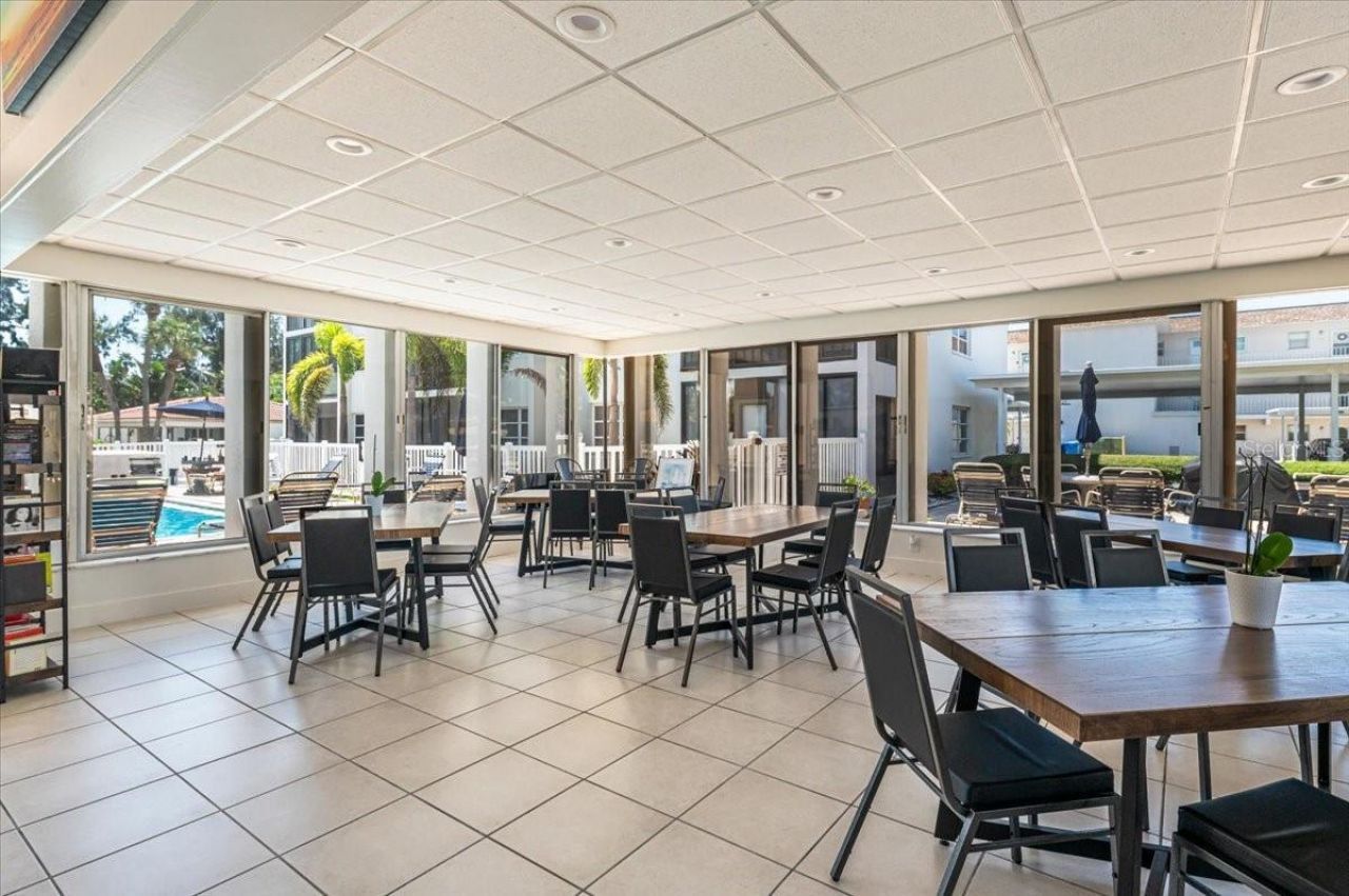 110 Vista Hermosa Circle, Unit 106B, Sarasota, FL 34242 Photo