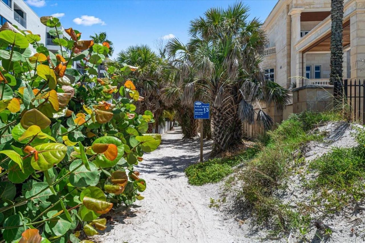 110 Vista Hermosa Circle, Unit 106B, Sarasota, FL 34242 Photo