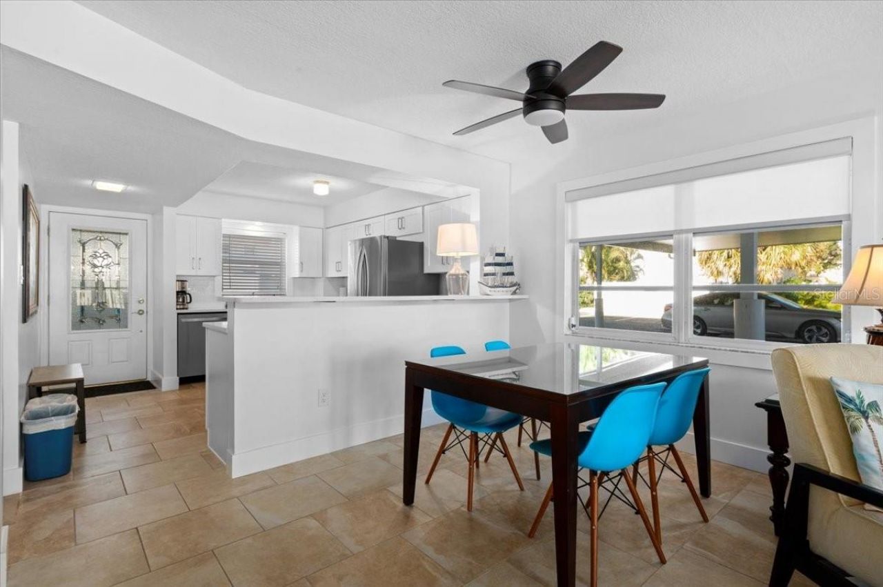 110 Vista Hermosa Circle, Unit 106B, Sarasota, FL 34242 Photo