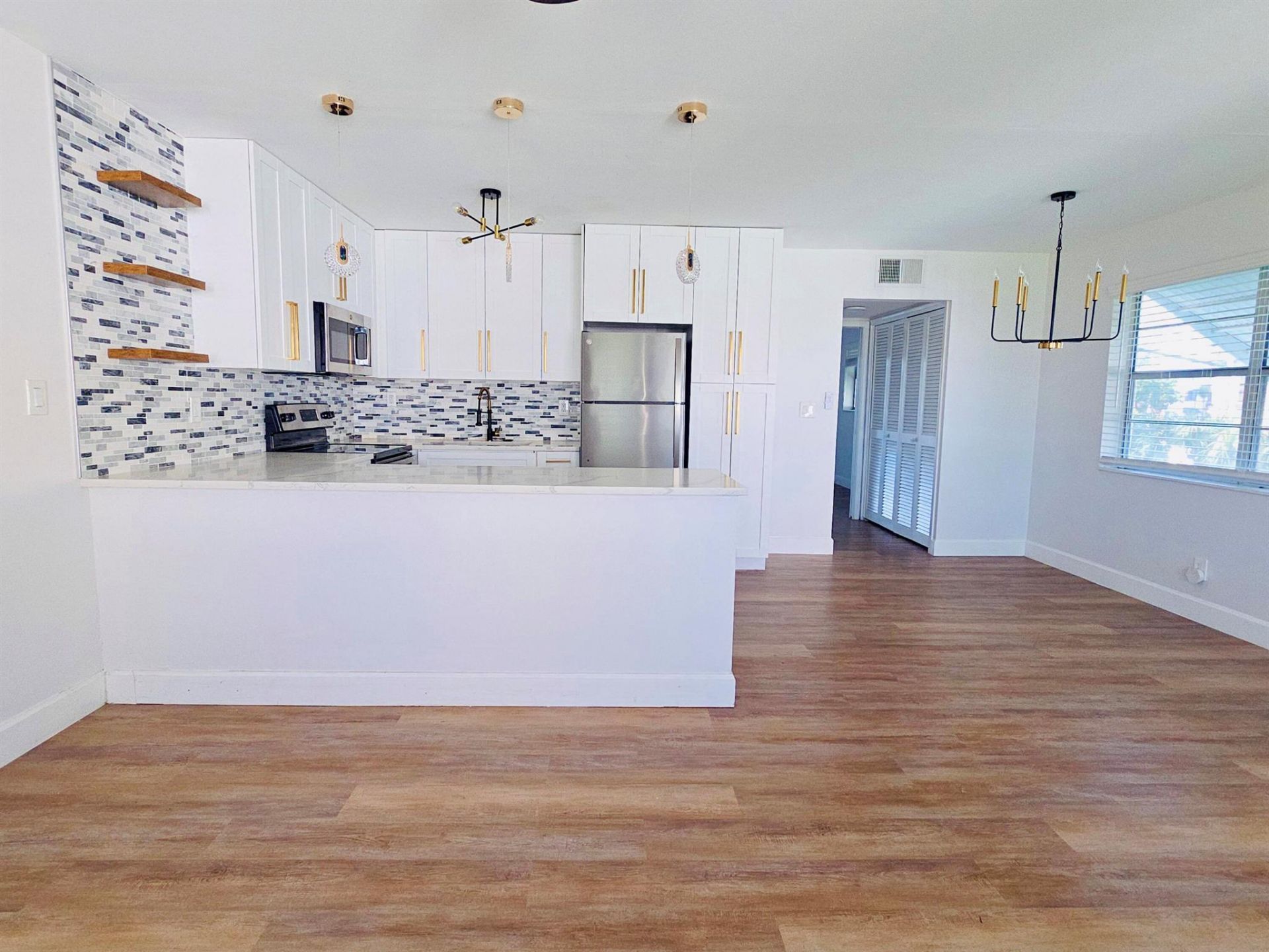 240 Horizons W, Unit 208, Boynton Beach, FL 33435 Photo