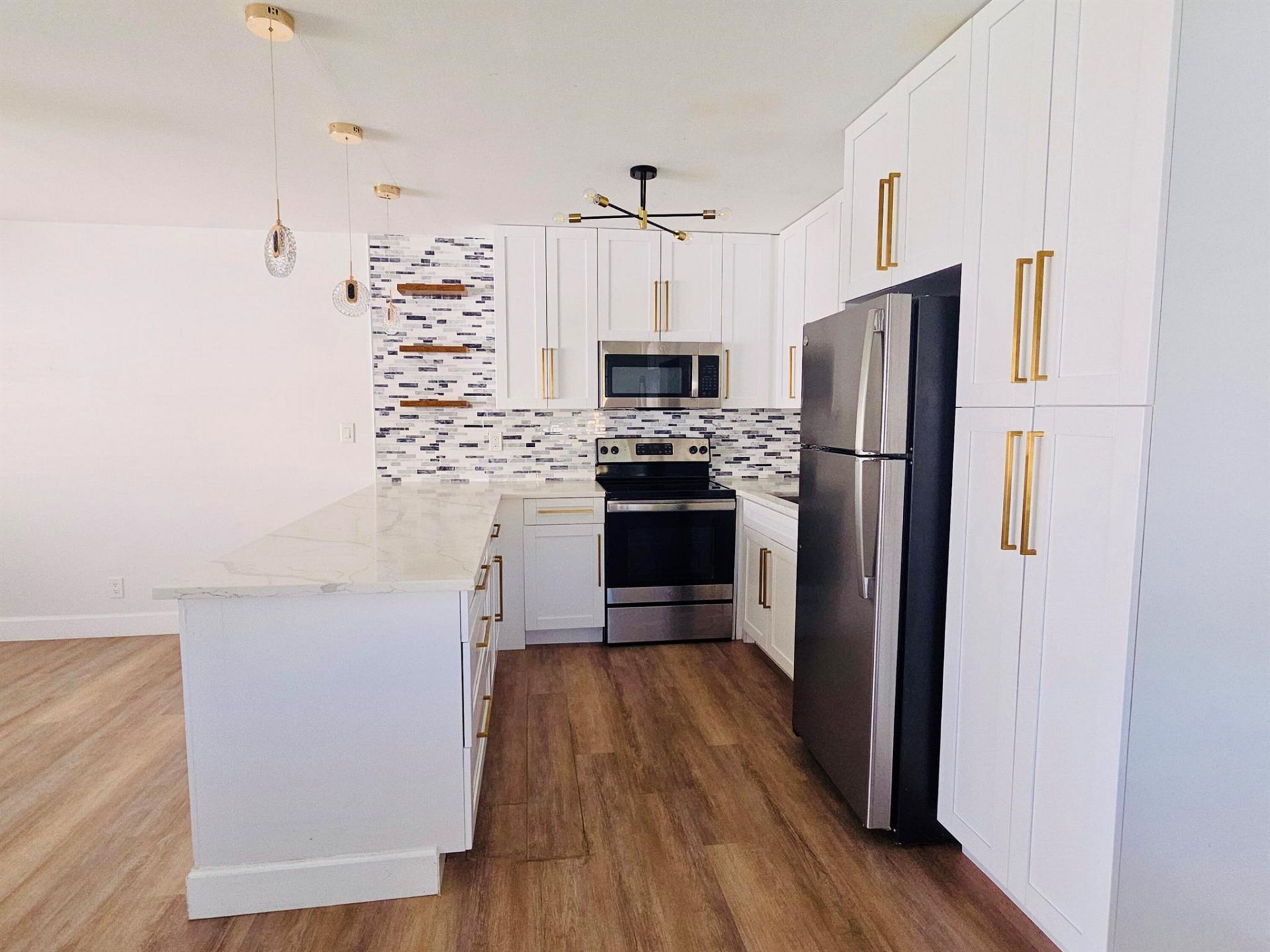 240 Horizons W, Unit 208, Boynton Beach, FL 33435 Photo