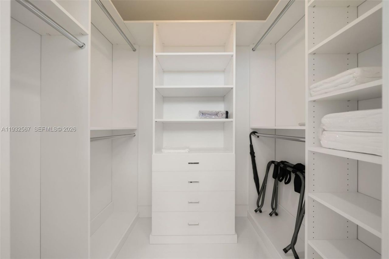 600 NE 27th St, Unit 2401, Miami, FL 33137 Photo