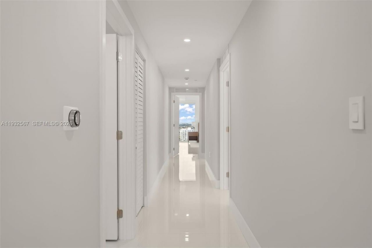 600 NE 27th St, Unit 2401, Miami, FL 33137 Photo