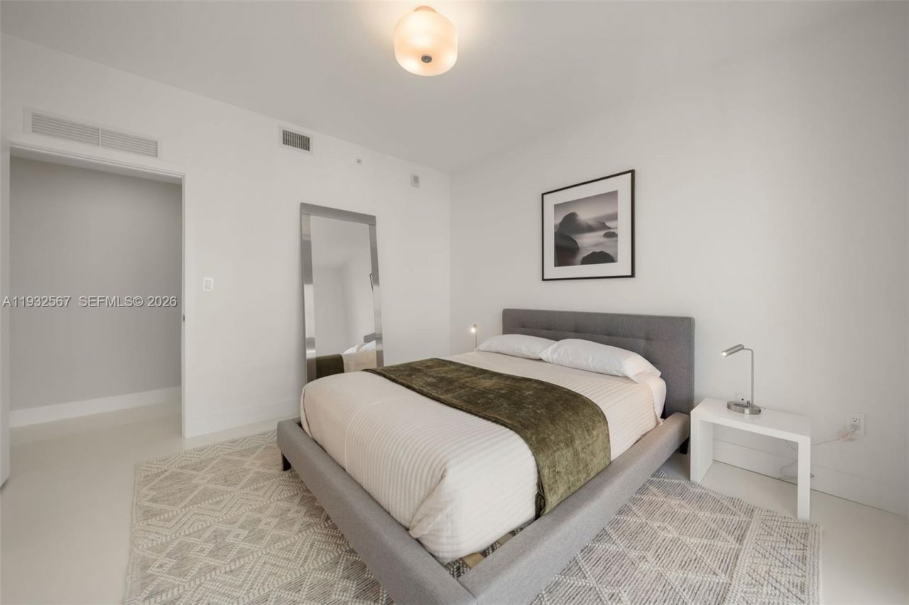 600 NE 27th St, Unit 2401, Miami, FL 33137 Photo