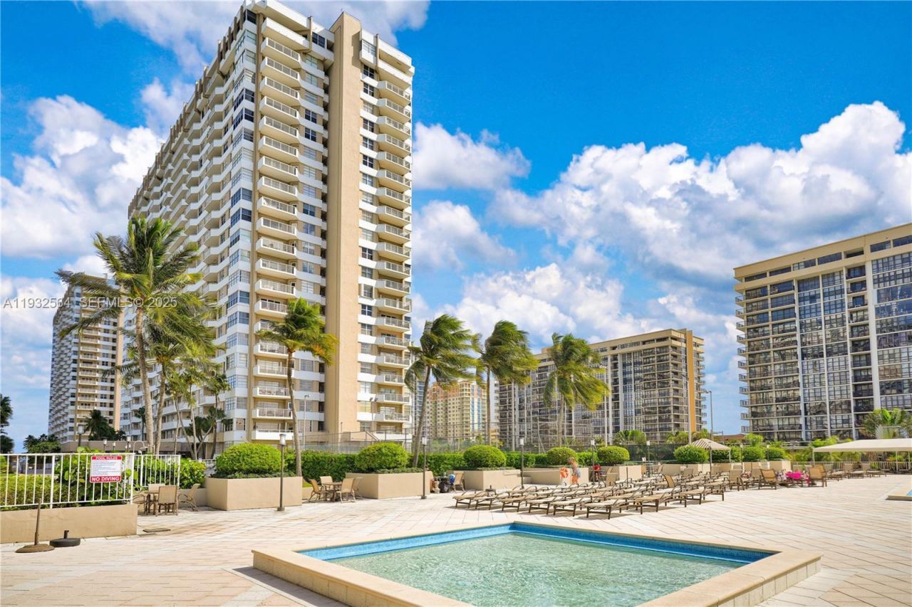 1985 S Ocean Dr , Unit 17F, Hallandale Beach, FL 33009 Photo