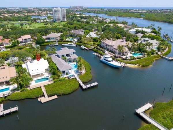 215 Island Drive, Jupiter, FL 33477