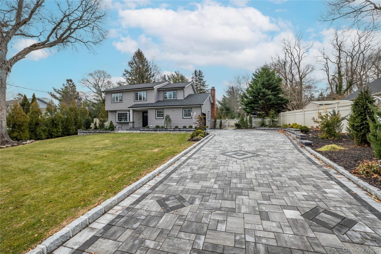 20 Soundview Drive, Shoreham, NY 11786 Main Photo