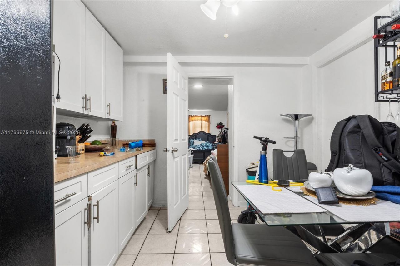 621 E 8th St, Hialeah, FL 33010 Photo