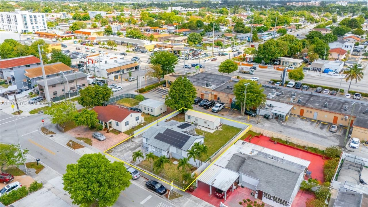 621 E 8th St, Hialeah, FL 33010 Photo