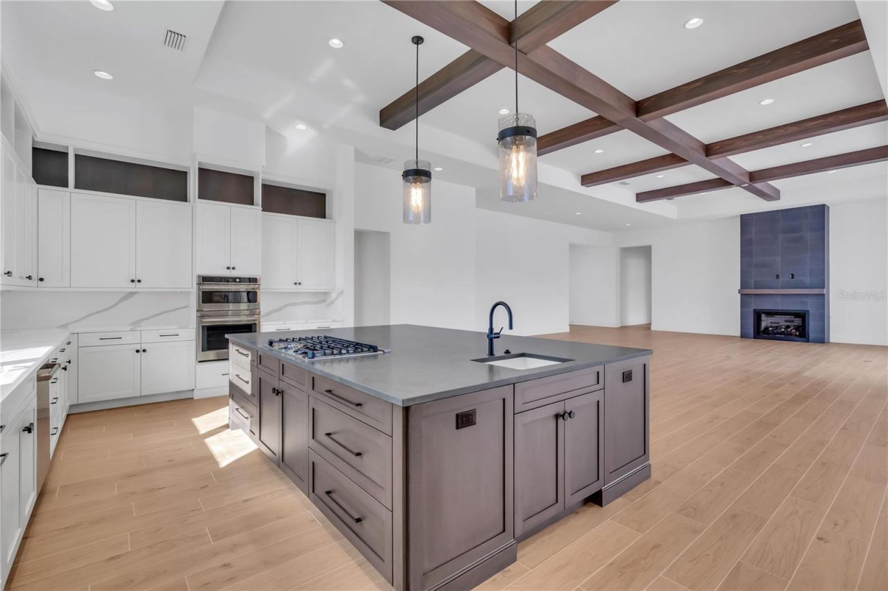 7125 Westmoreland Drive, Sarasota, FL 34243 Photo