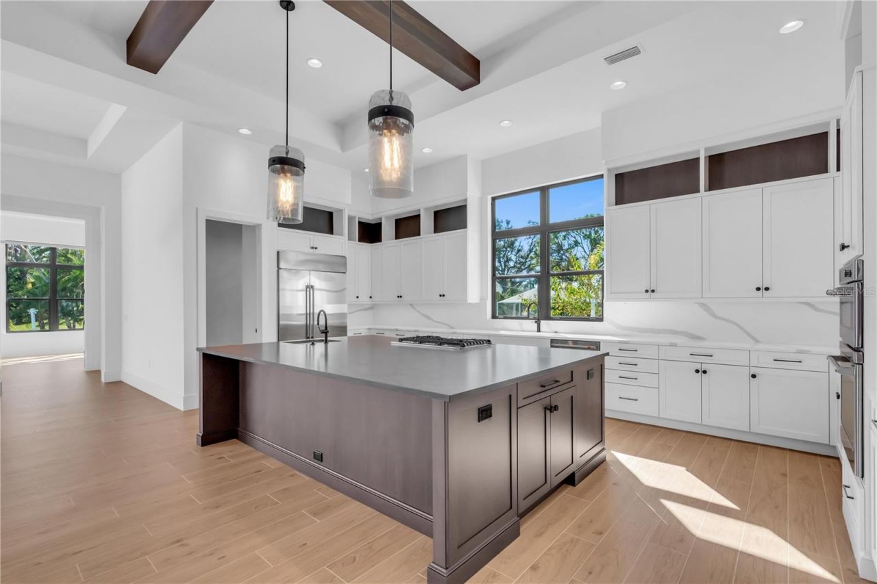 7125 Westmoreland Drive, Sarasota, FL 34243 Photo