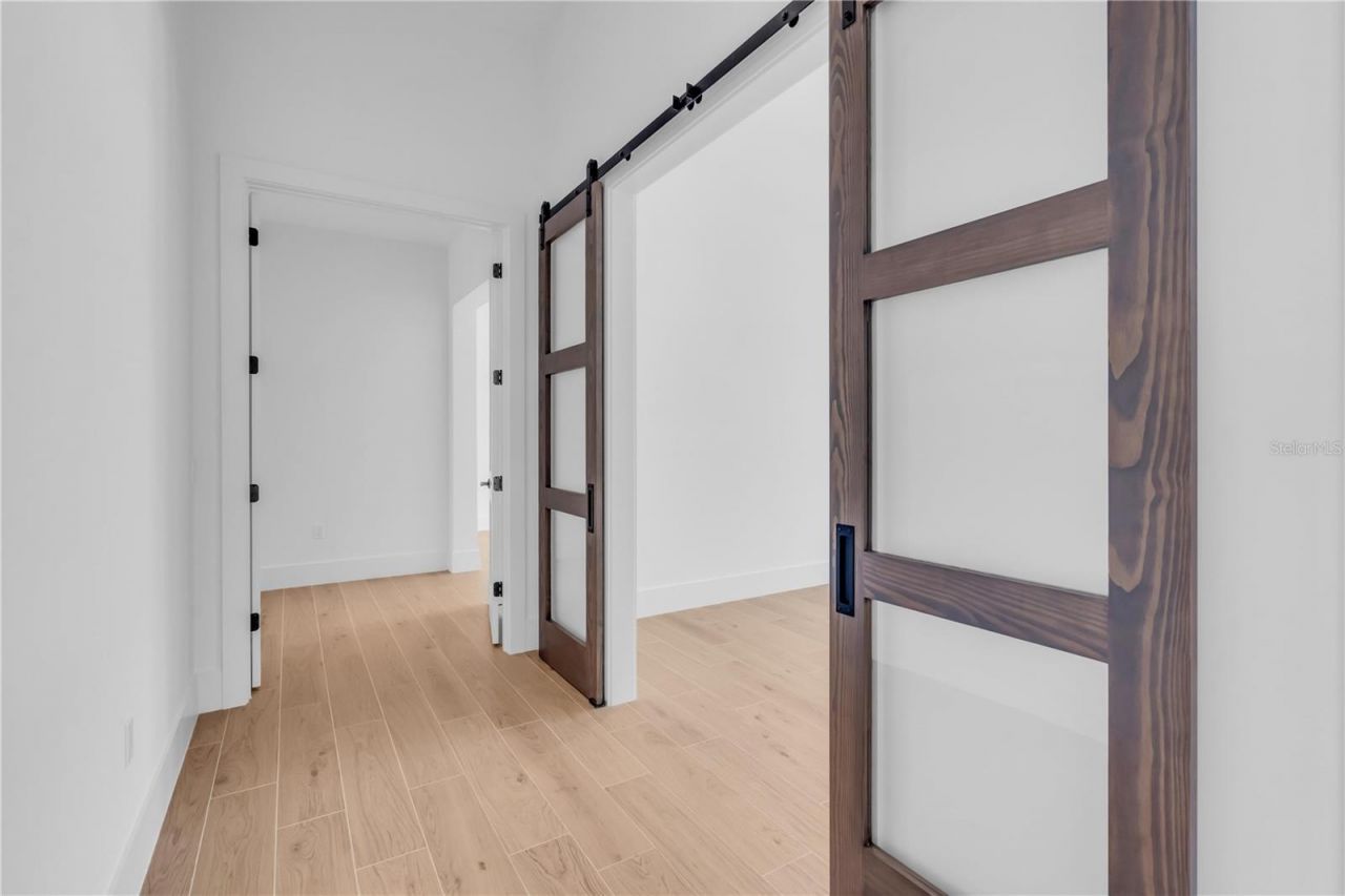 7125 Westmoreland Drive, Sarasota, FL 34243 Photo